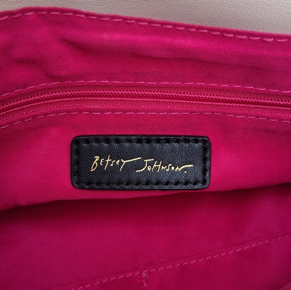 BETSEY JOHNSON Groovy Hearts Foldover Flap Quikt Chain Satchel Crossbody NWT - Picture 14 of 15